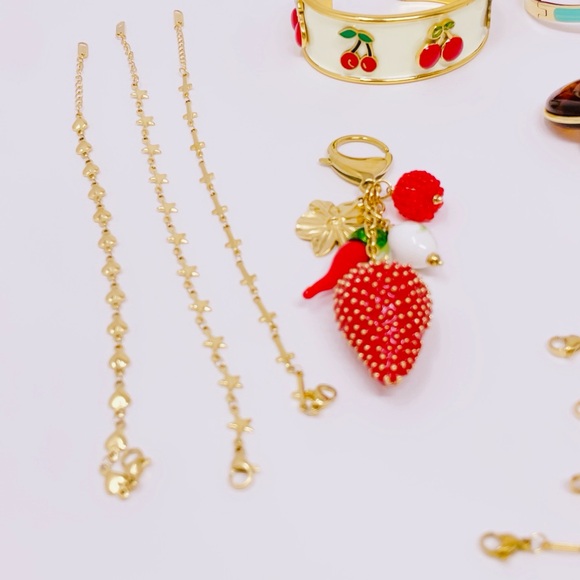 Gold and Red Charm Keychain - Picture 5 of 8